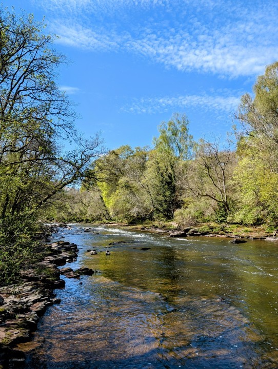 Glan yr Afon - SM from London